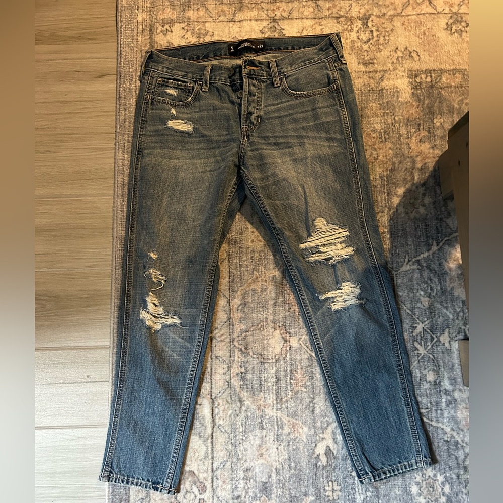 Hollister Distressed Jeans - Blue